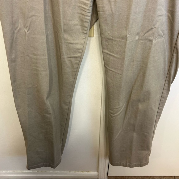 Dockers Classic Fit Khaki Pants W38 L34 Cotton Blend Stretch - Picture 3 of 12
